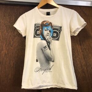 Acrylick Love Bombs Graphic Tee, Girl with boombox, size small
